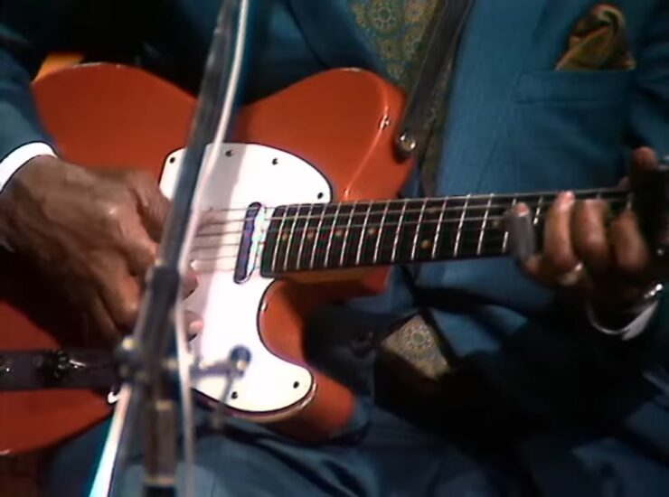 Muddy Waters playing Song Honey Bee with the Metal Slide